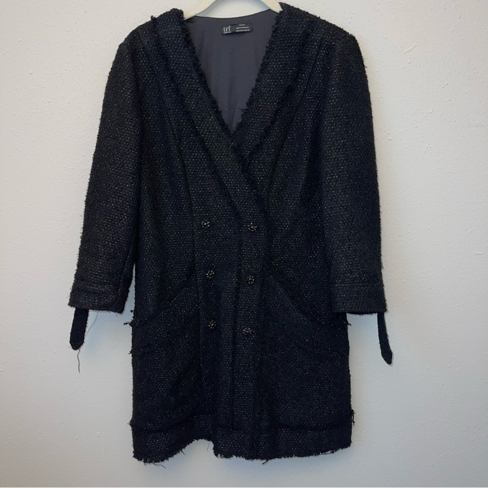 zara black top.